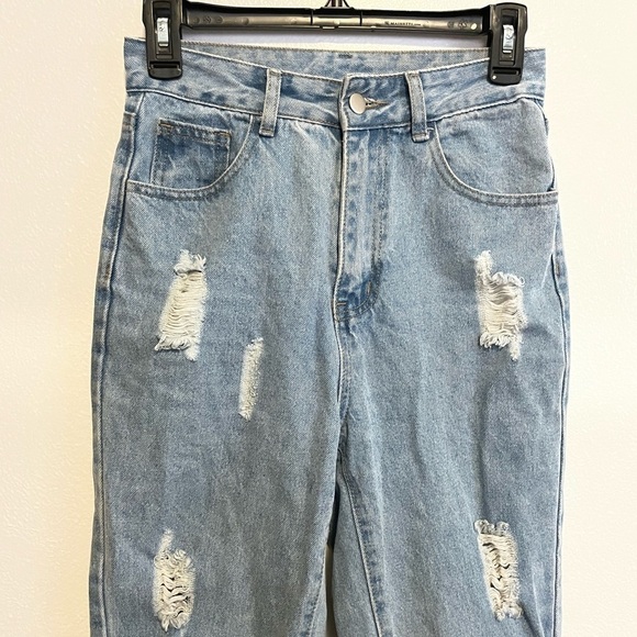 Shein High Waisted Mom Jean Distressed Size XS - Picture 2 of 15